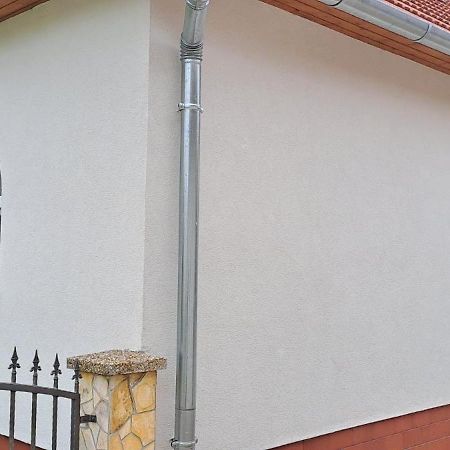 Willa Manipura Szemenyecsörnye Zewnętrze zdjęcie